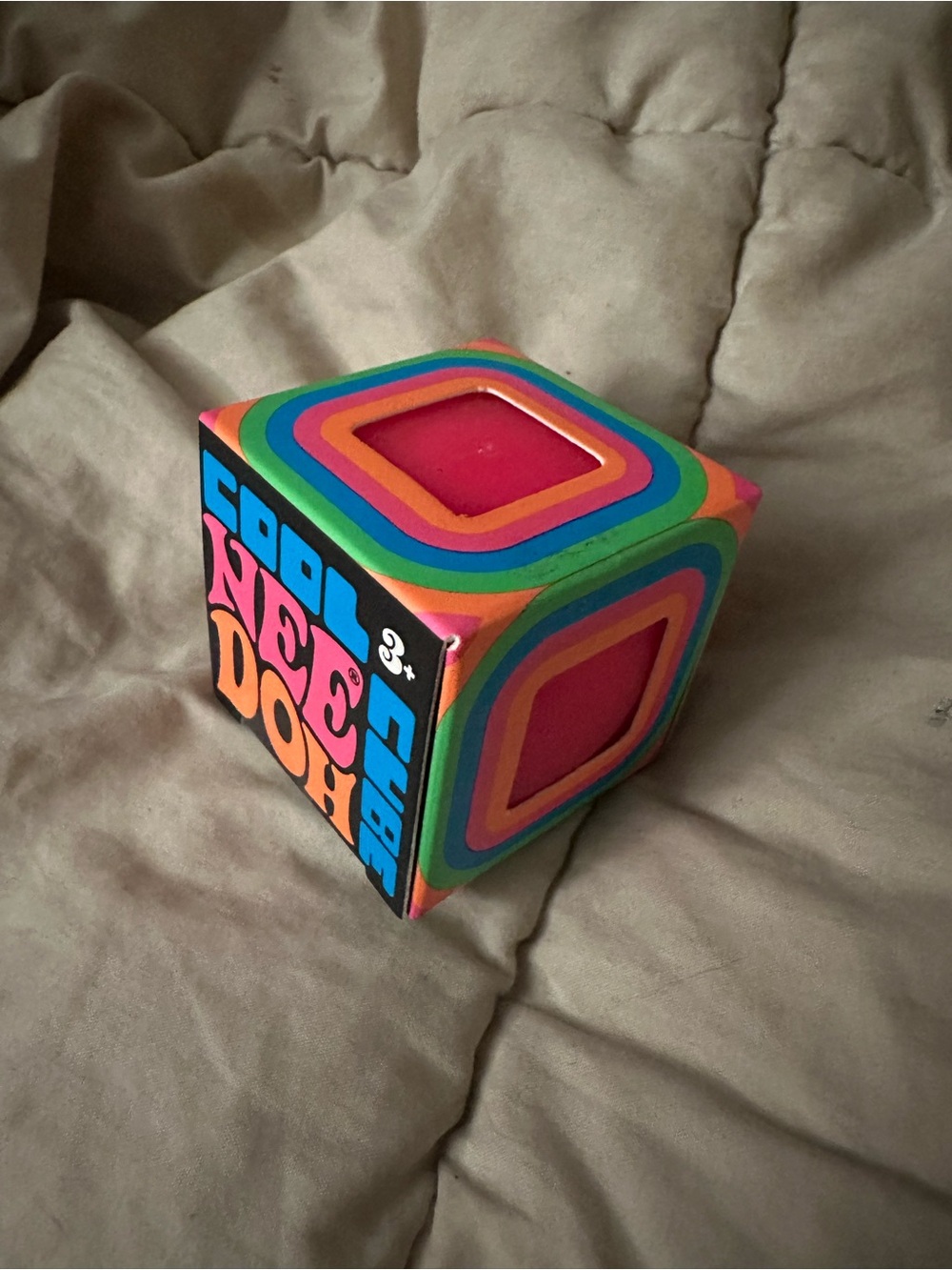 NeeDoh Cool Cube - pink